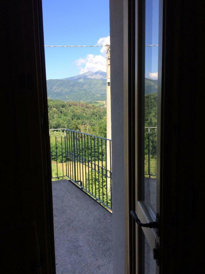 Locazione Turistica La Ca Gialla Apartment Pontremoli Bagian luar foto